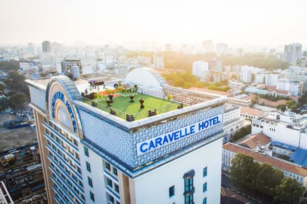 Sunny day outside the Caravelle Saigon